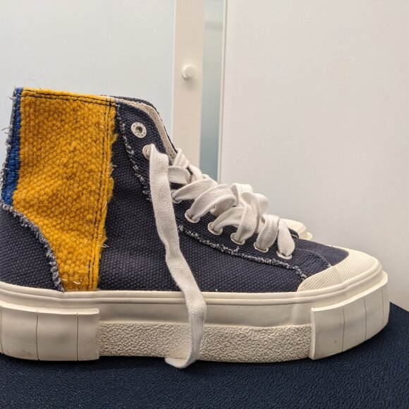 Good News Unisex Sneakers - Picture 13 of 13